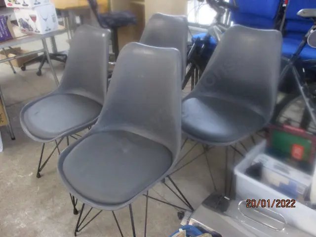 4 Dining Chairs Image 1++