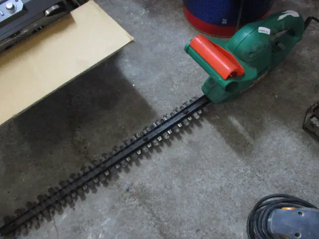 Hedgecutter Image 1++