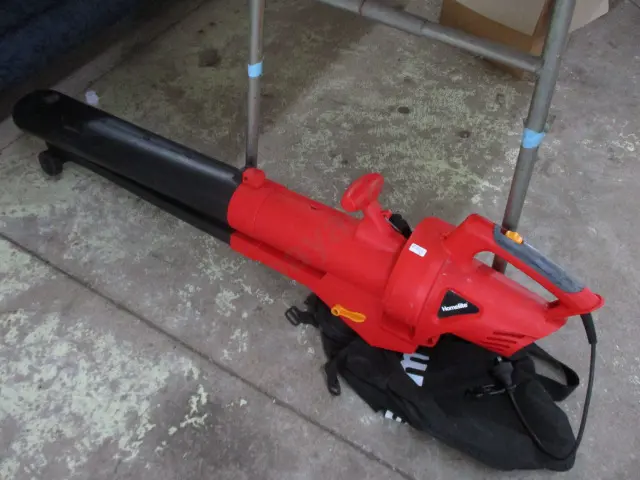 Garden Vac Image 1++