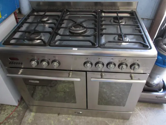 Double Oven Gas Stove Image 1++