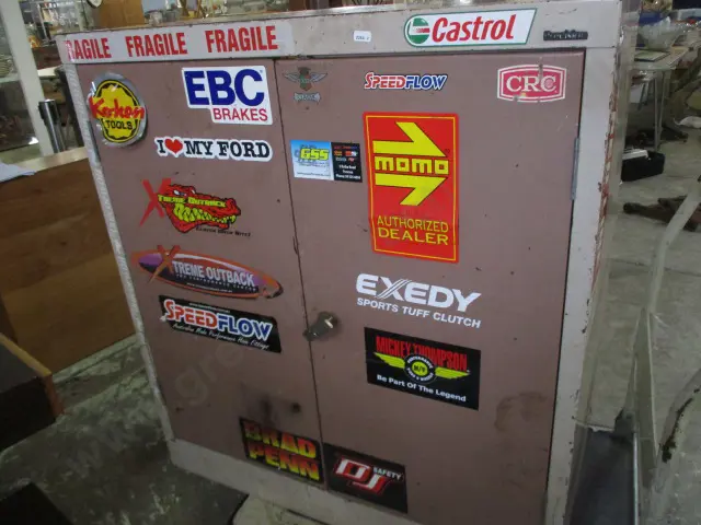 W/Shop Cabinet Image 1++