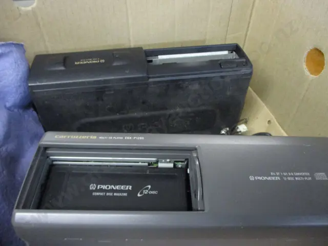 Cd Stackers Image 1++