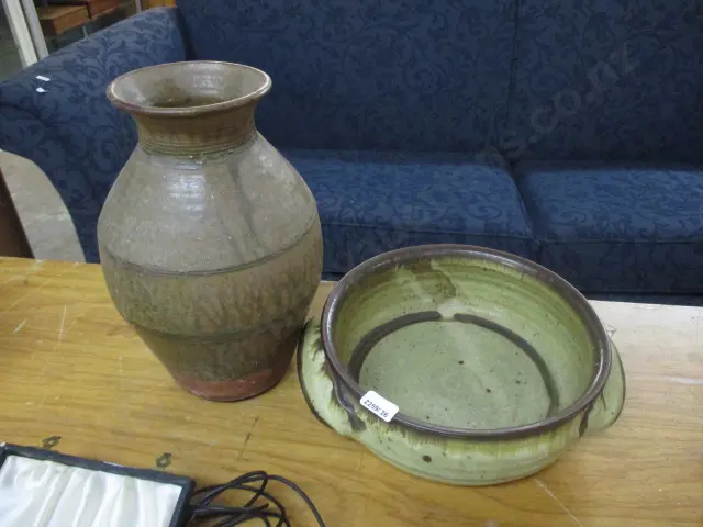 2 Pieces of Pottery Image 1++