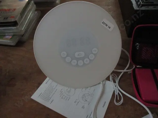 Clock Radio Image 1++