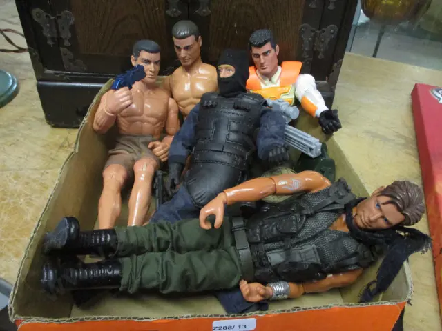Action Figures Image 1++