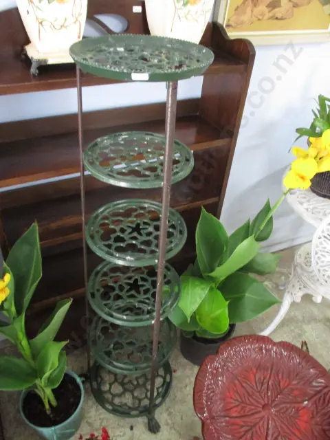 Metal Plantstand Image 1++