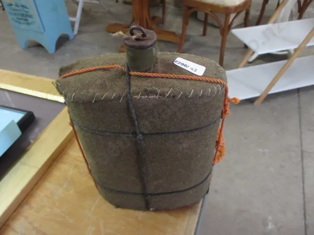 Military Flask Image 1++