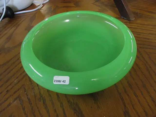 Uranium Glass Bowl Image 1++
