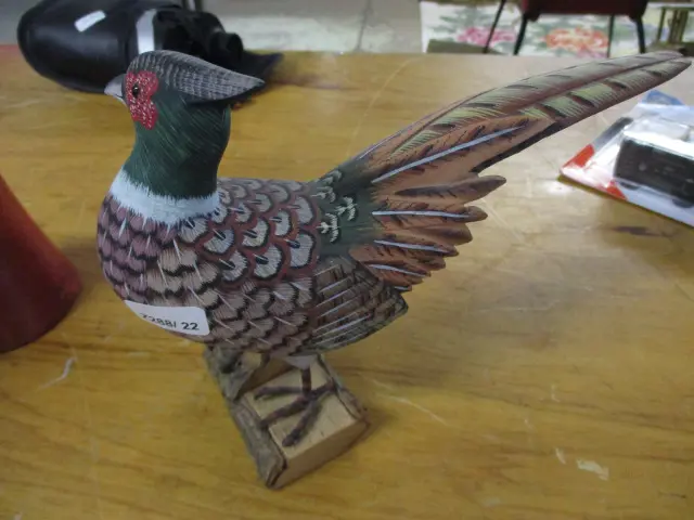 Carved Bird Image 1++