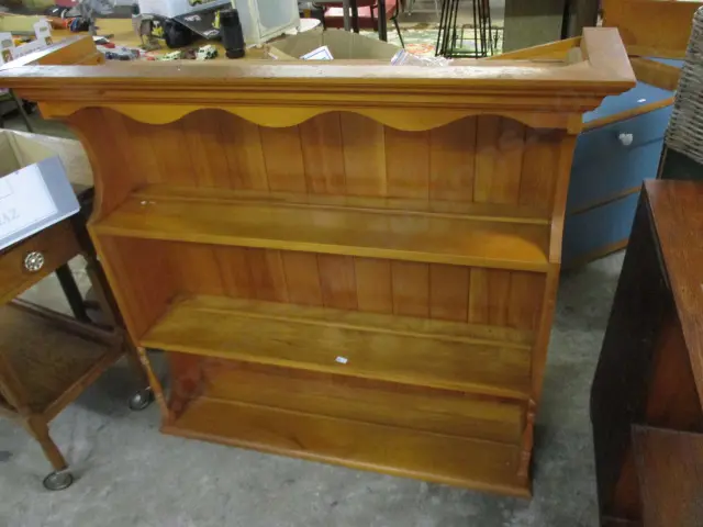 Kauri Display Cabinet Image 1++