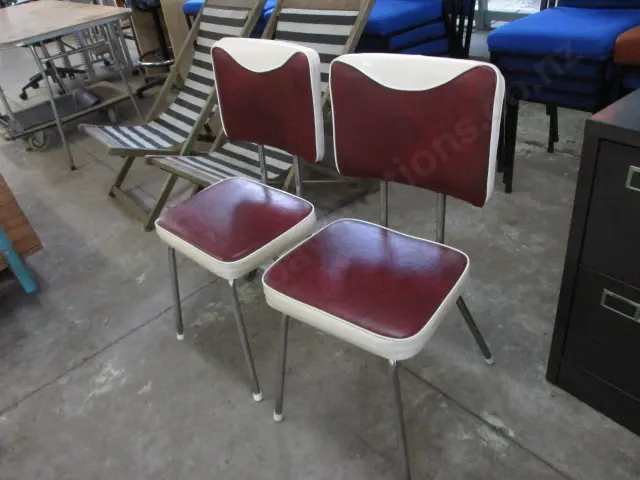 Pr Retro Chairs Image 1++