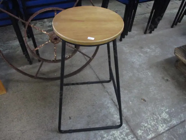 Stool Image 1++