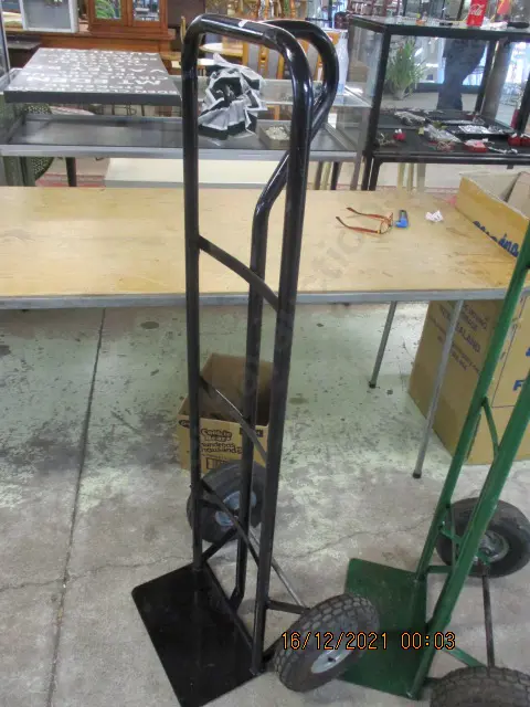 Hand Truck Image 1++