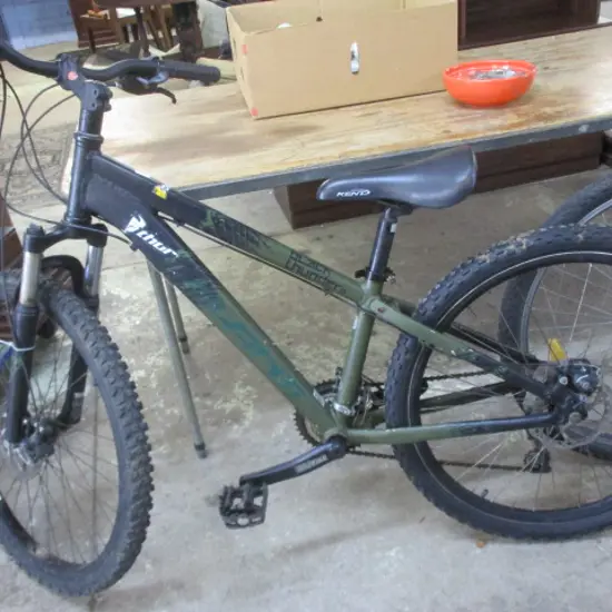 Bike Black Thunder