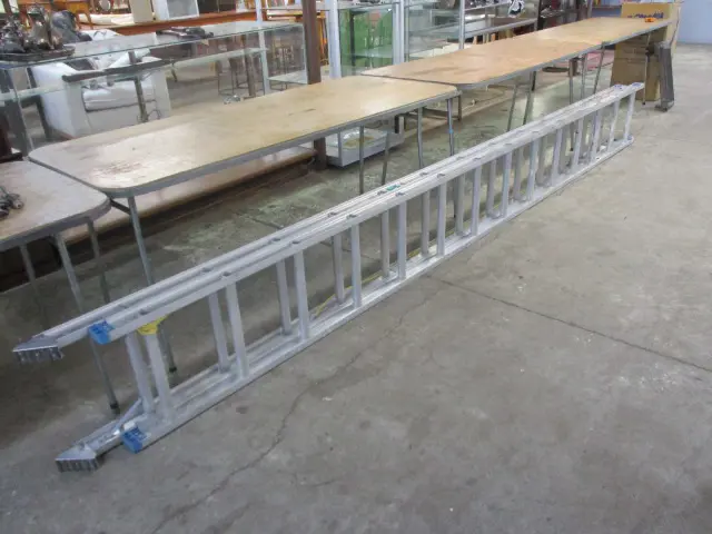 Ladder 8.4m Image 1++