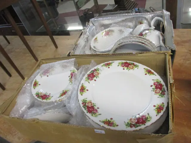 Chinese Dinnerware Image 1++