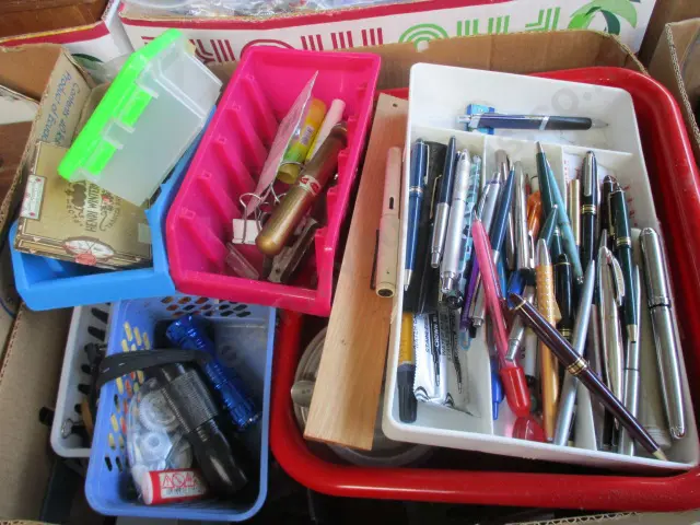 Pens Etc Image 1++