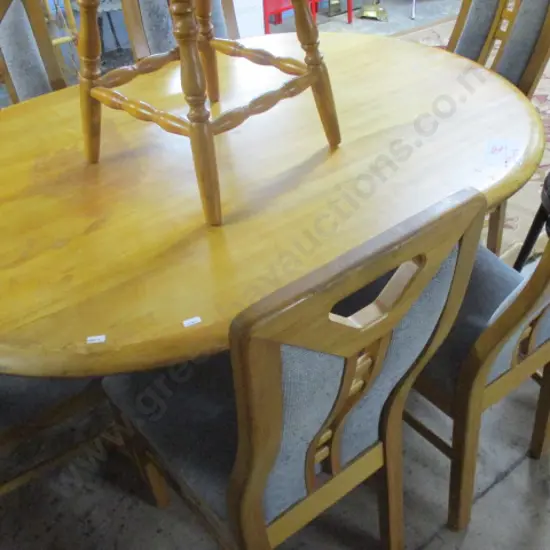 Table and 6 Chairs