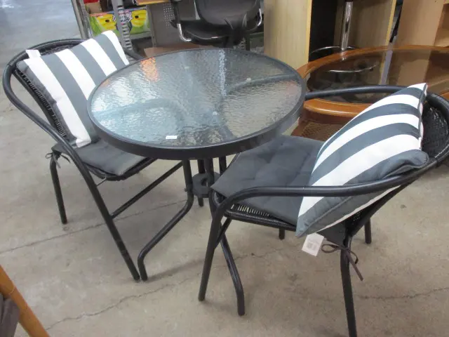 Patio Set Image 1++
