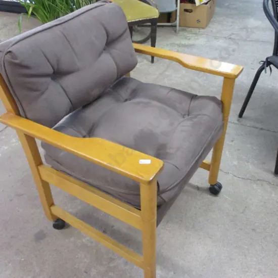 Castor Chair