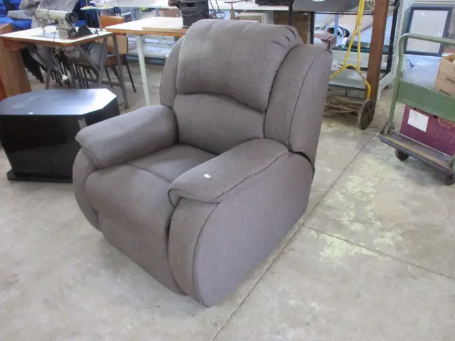 Lazeboy Chair Image 1++