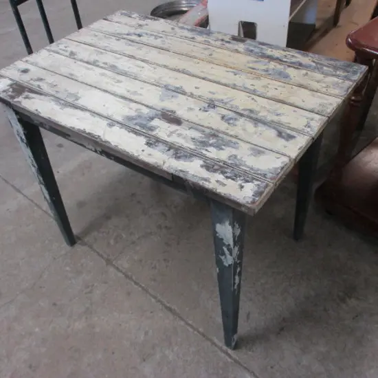 Scrub Top Table