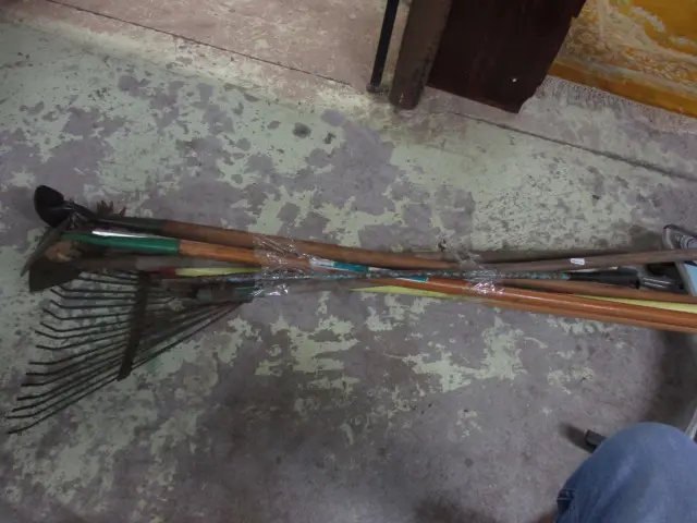 Garden Tools Image 1++