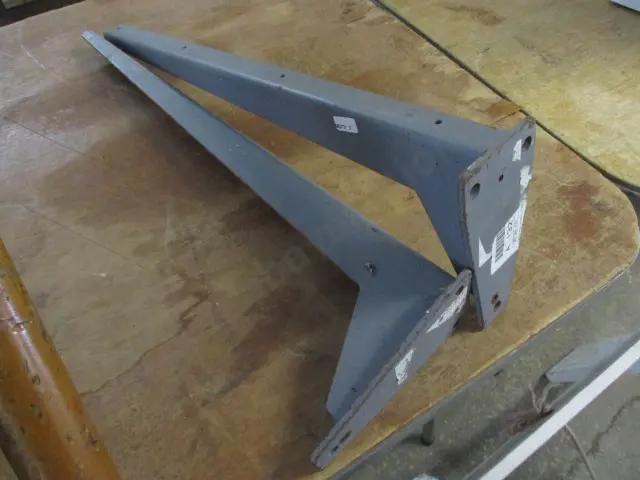 Shelf Brackets Image 1++