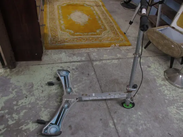 Razor Scooter Image 1++