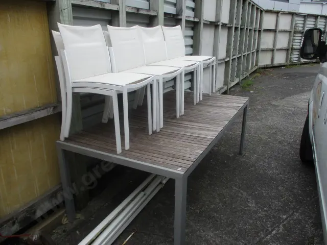 Patio Table and 8 Chairs Image 1++