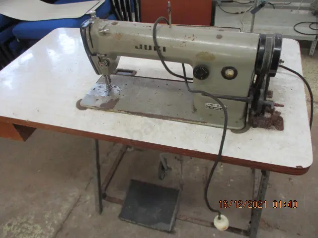 Ind Sewing M/c Image 1++