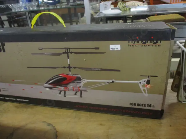 Model helicopter Image 1++