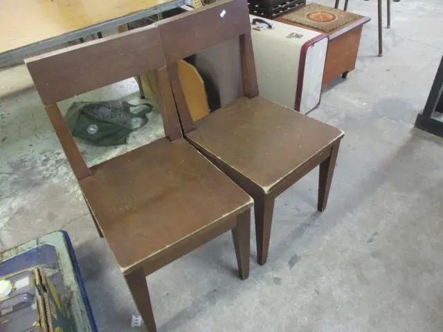 Pr Mid Century Chairs Image 1++