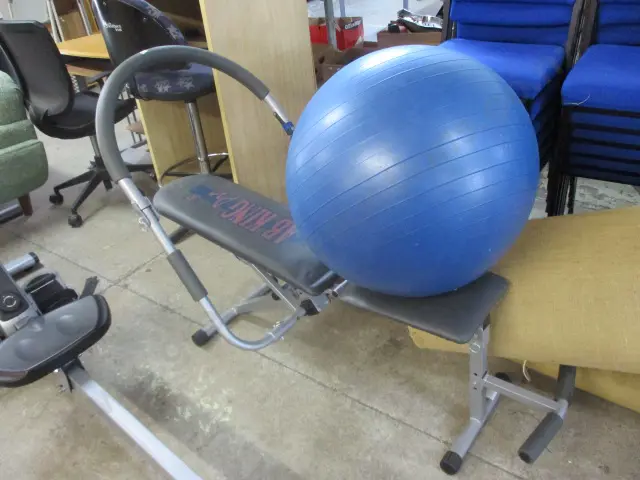 AbKing and Swiss Ball Image 1++