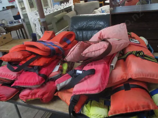 Bay Life Jackets Image 1++