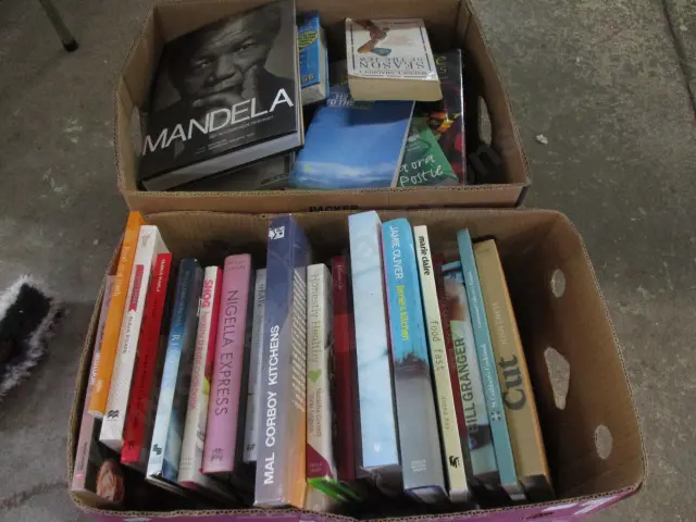 2 Boxes Books Image 1++