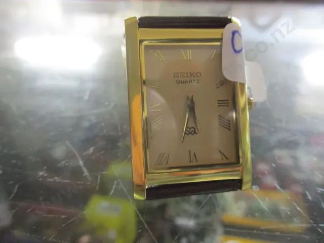 Seiko Quartz Watch Image 1++