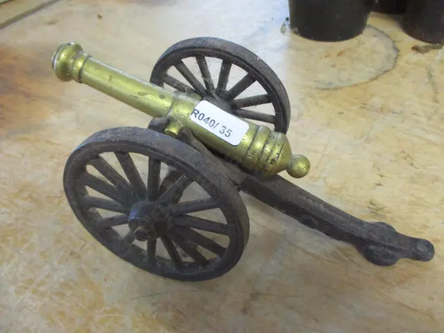 Model Cannon Image 1++