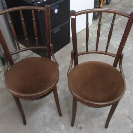 Pr Bentwood Chairs