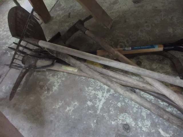 Garden Tools Image 1++