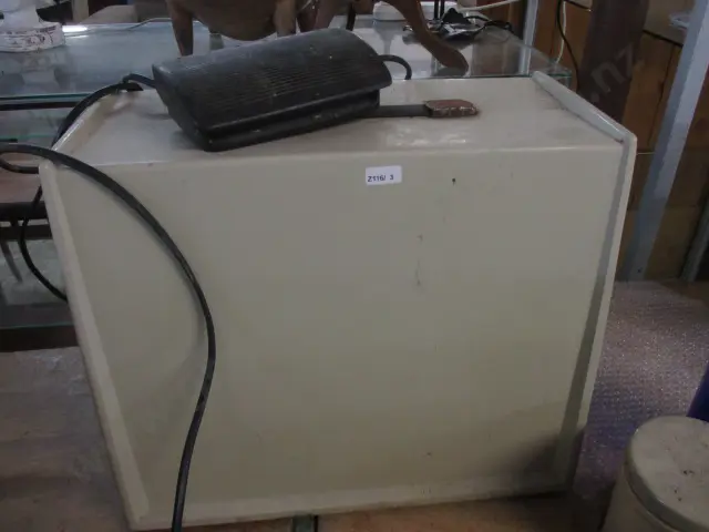 Sewing M/c Image 1++