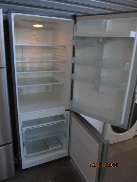 SS Fridge Freezer Image 1++