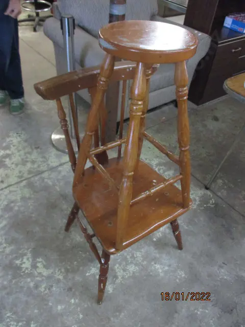 Chair and Stool Image 1++