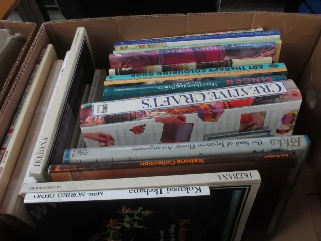 Books Image 1++