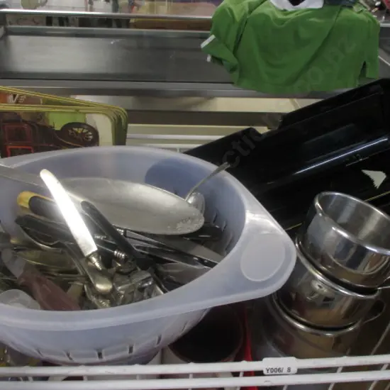 Kitchenware