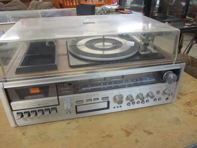 Stereo Deck Image 1++