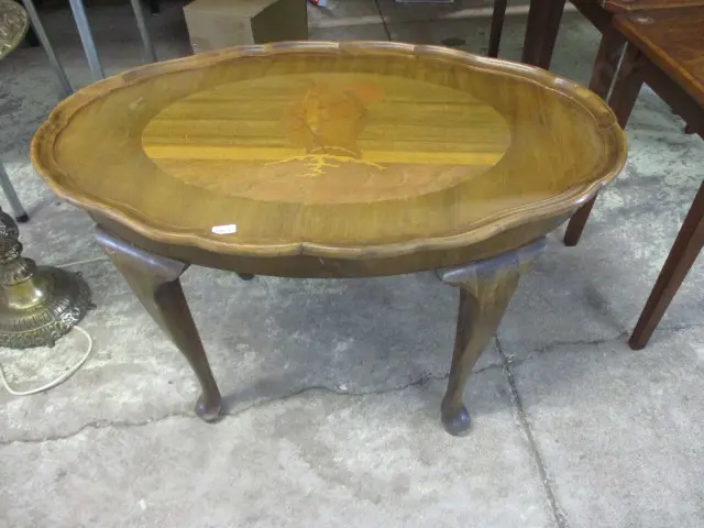 Side table Image 1++