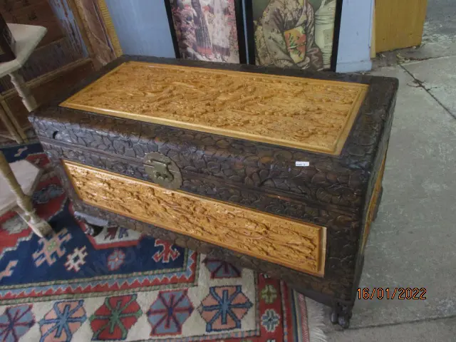 Large Camphor Chest Image 1++