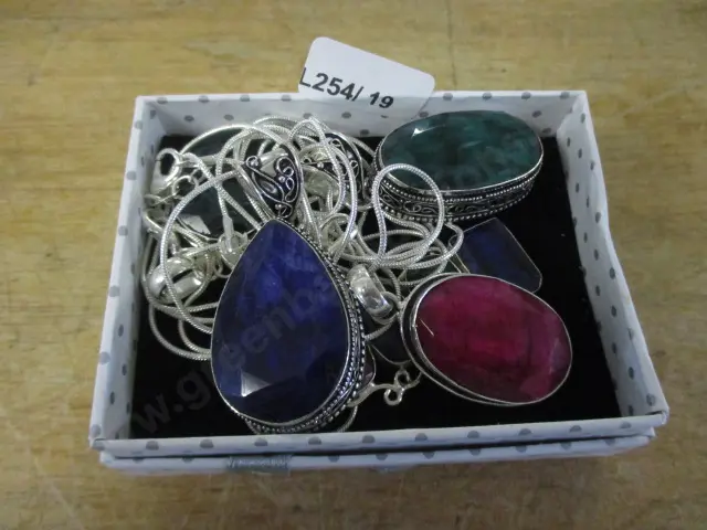 Necklaces Image 1++