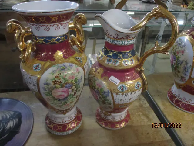 Vase and Jug Image 1++